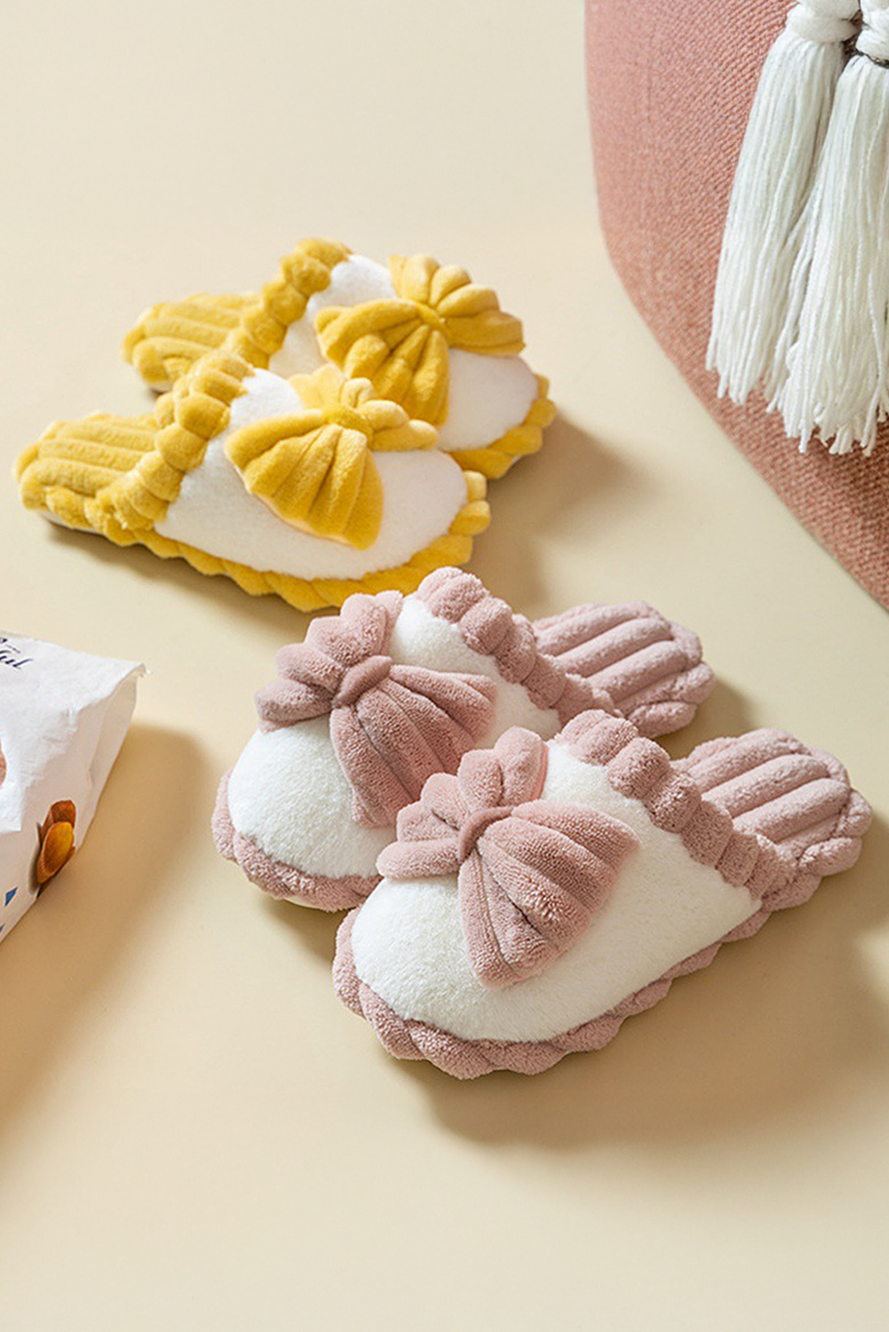Fushia color block ribbed plush slippers with bow decor
