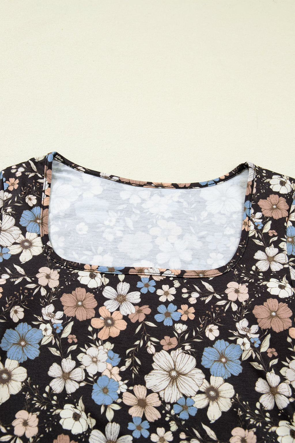 Black floral print slim long sleeve T-shirt with square neckline and high elasticity for casual or chic styling