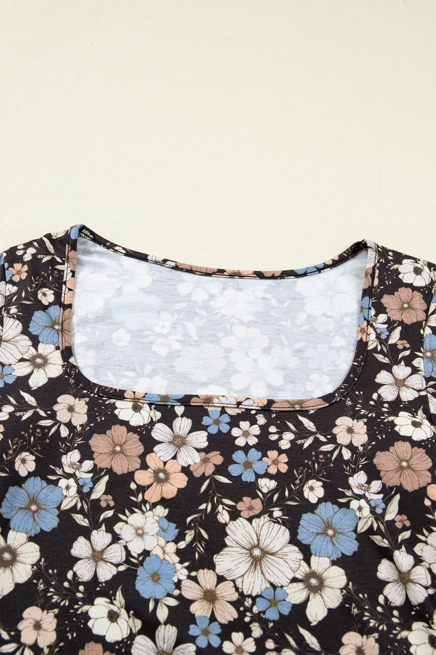 Black floral print slim long sleeve T-shirt with square neckline and high elasticity for casual or chic styling