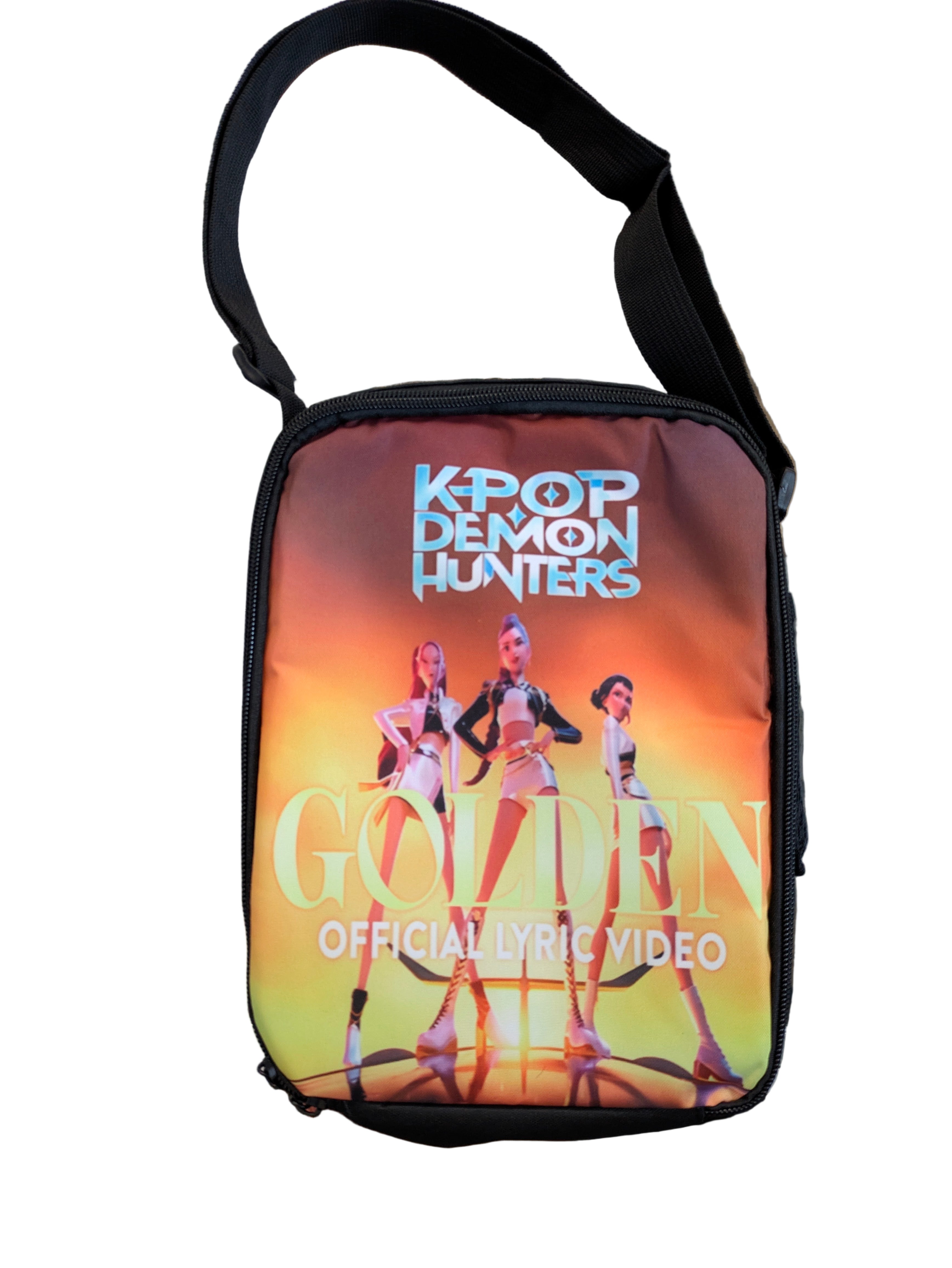 K-POP DEMON HUNTERS Golden Edition shoulder lunch bag with Rumi, Zoey, and Mira on gold backdrop